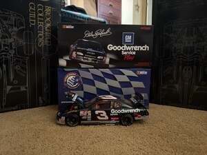 Dale Earnhardt #3 GM Goodwrench Service Plus 1999 Monte Carlo 1:24 Scale Die-Cas